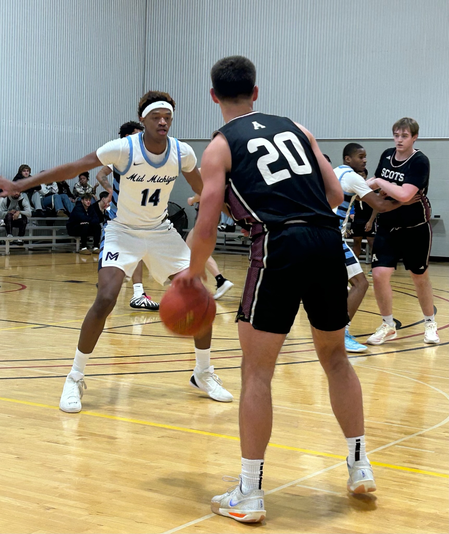 Lakers Win Big in Final Tune Up Before Conference Play