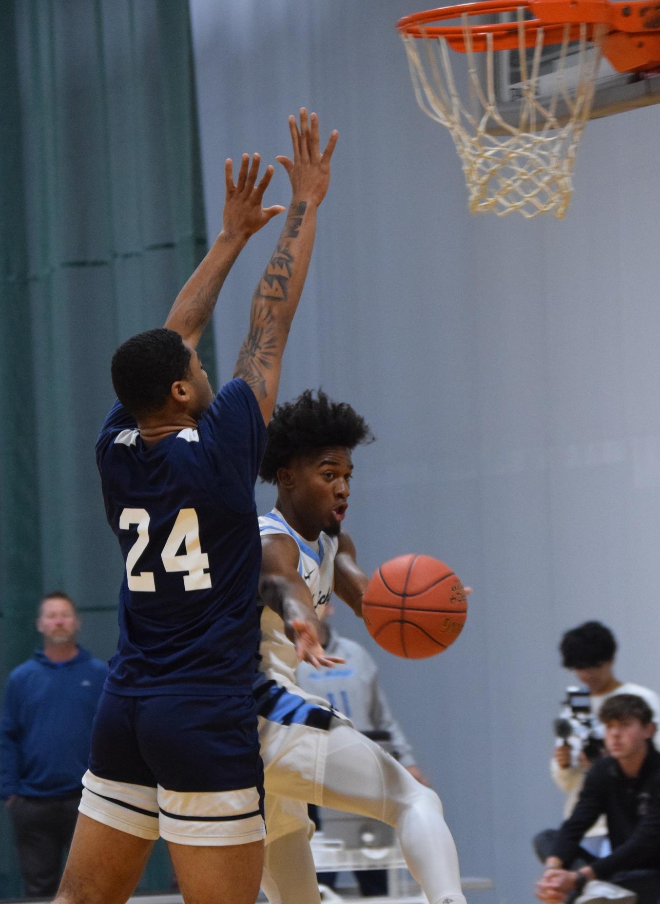 Mid Michigan Explodes for 121 Points in Win Over Glen Oaks